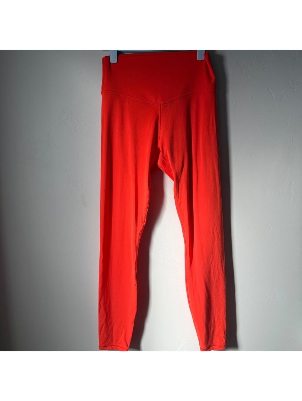 Vuori AllTheForm Leggings Women’s High Rise 7/8 Bright Red Activewear | S